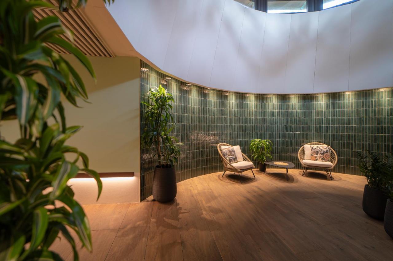 Savoy Beach Hotel & Thermal Spa Bibione Exterior foto The interior of the lounge